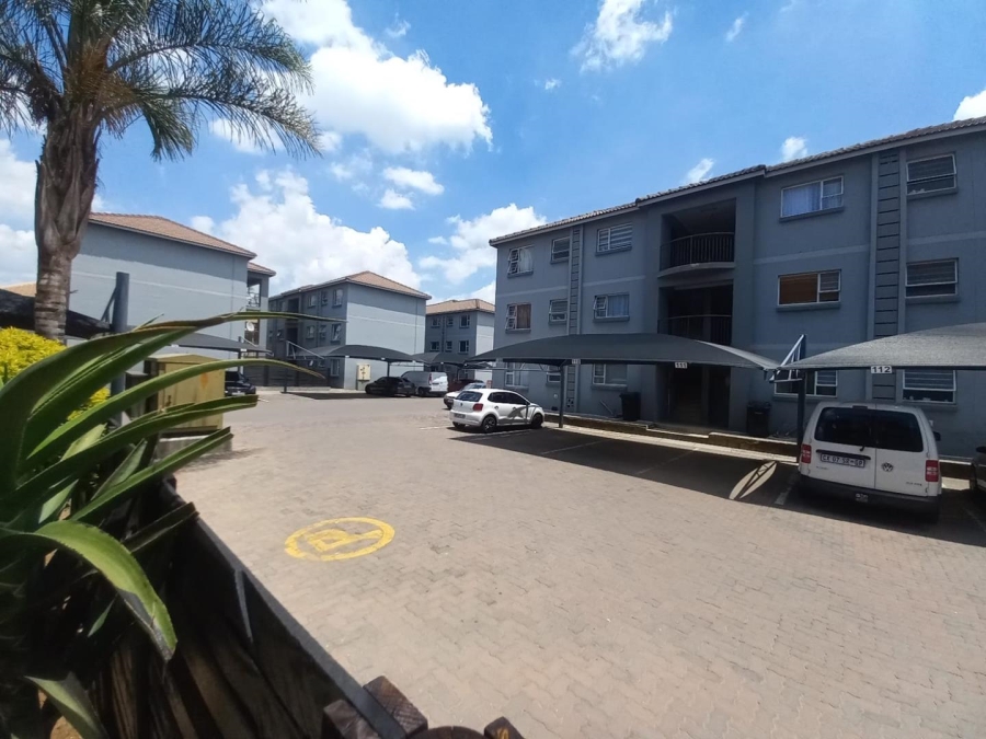 2 Bedroom Property for Sale in Bardene Gauteng