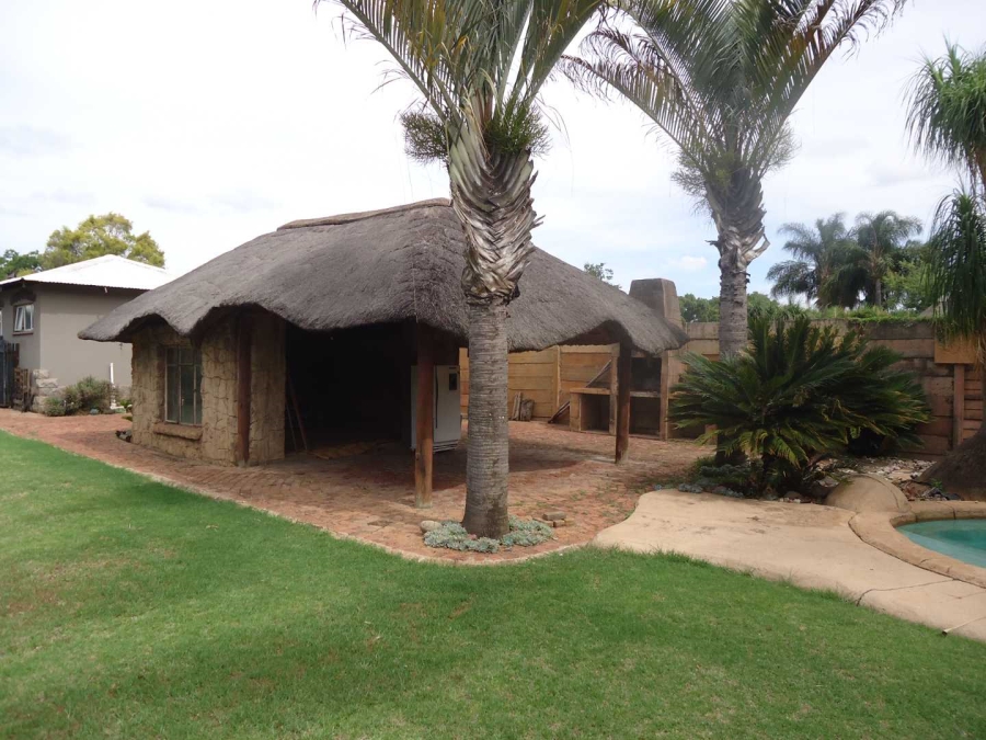 4 Bedroom Property for Sale in Rietfontein Gauteng