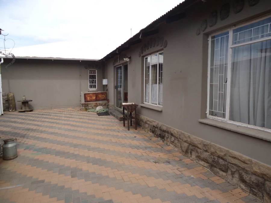 4 Bedroom Property for Sale in Rietfontein Gauteng