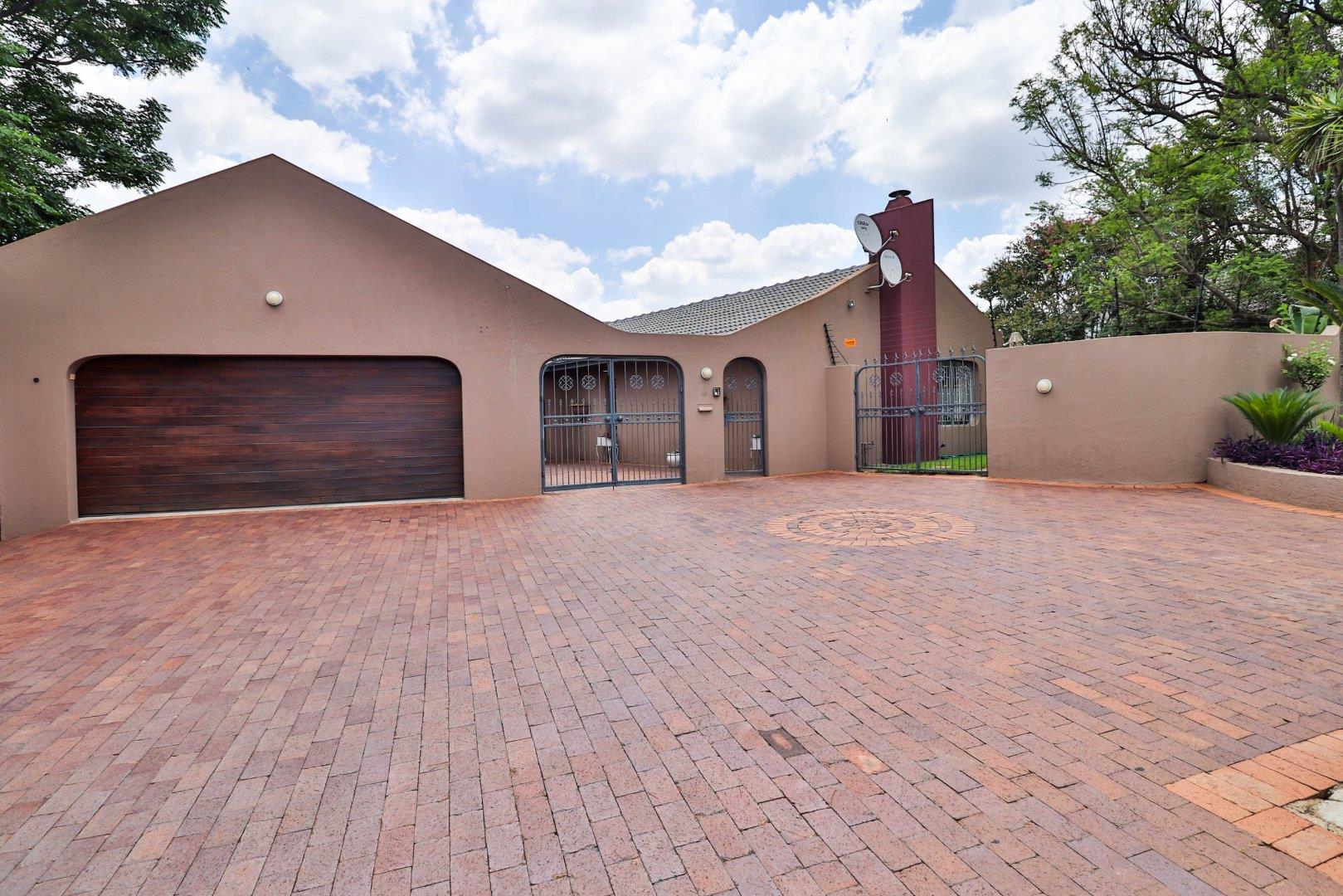 4 Bedroom Property for Sale in Rynsoord Gauteng