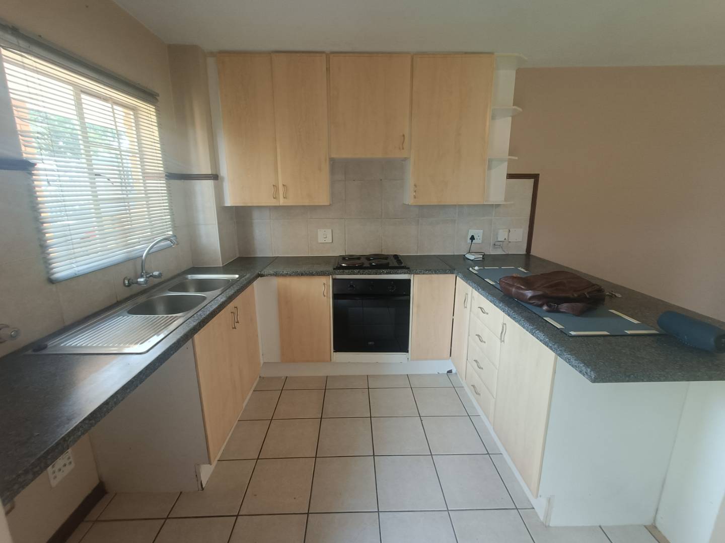 3 Bedroom Property for Sale in Die Hoewes Gauteng