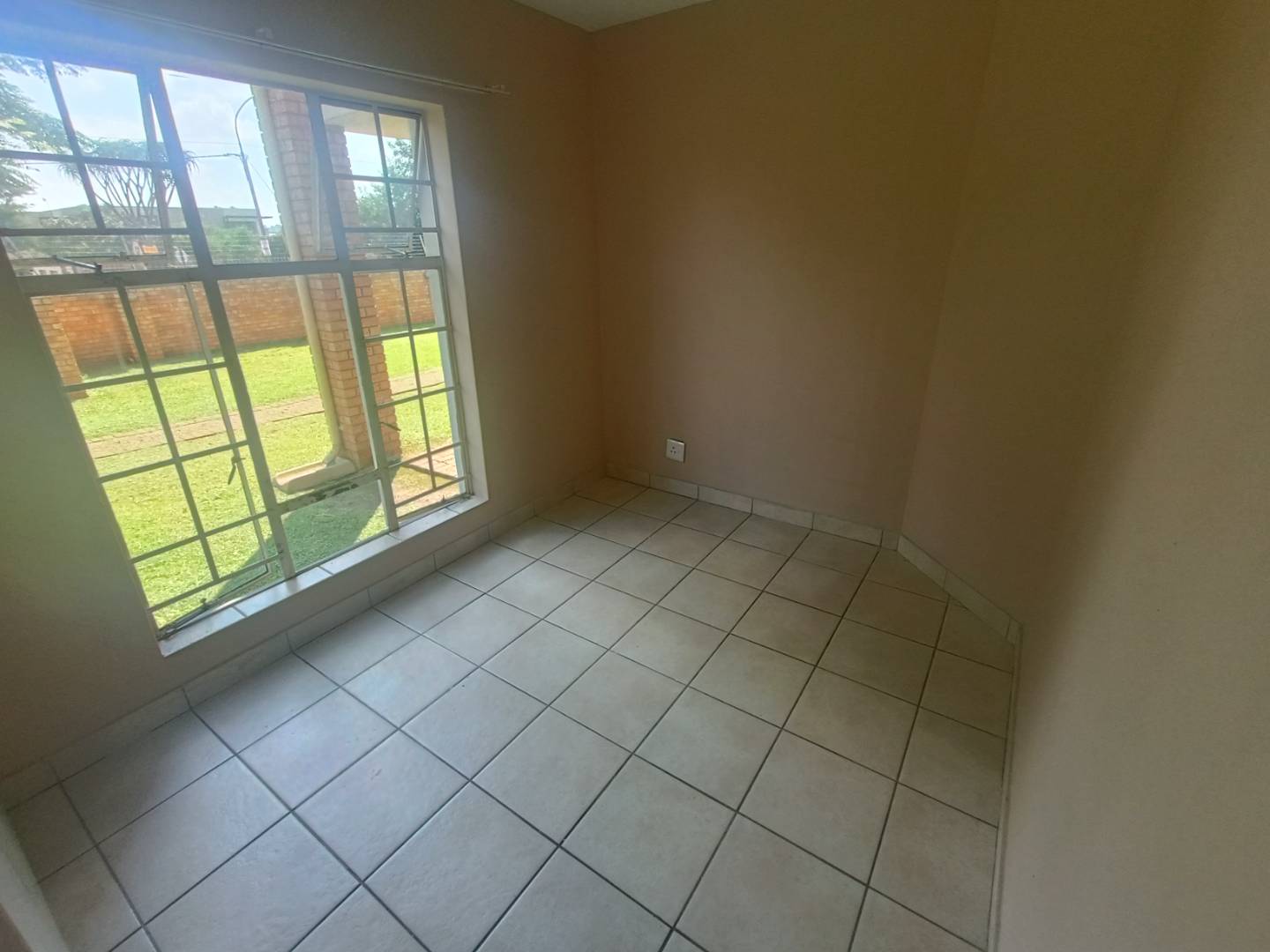 3 Bedroom Property for Sale in Die Hoewes Gauteng