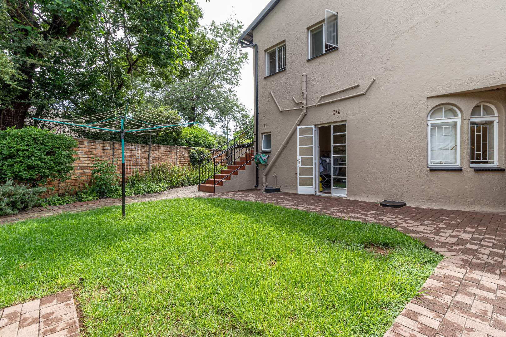 6 Bedroom Property for Sale in Weltevreden Park Gauteng