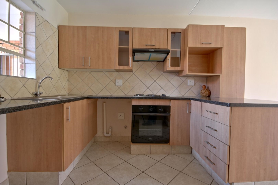 To Let 2 Bedroom Property for Rent in Elardus Park Gauteng