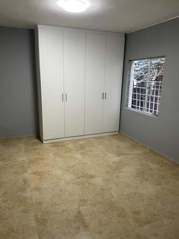 To Let 1 Bedroom Property for Rent in Bloubosrand Gauteng