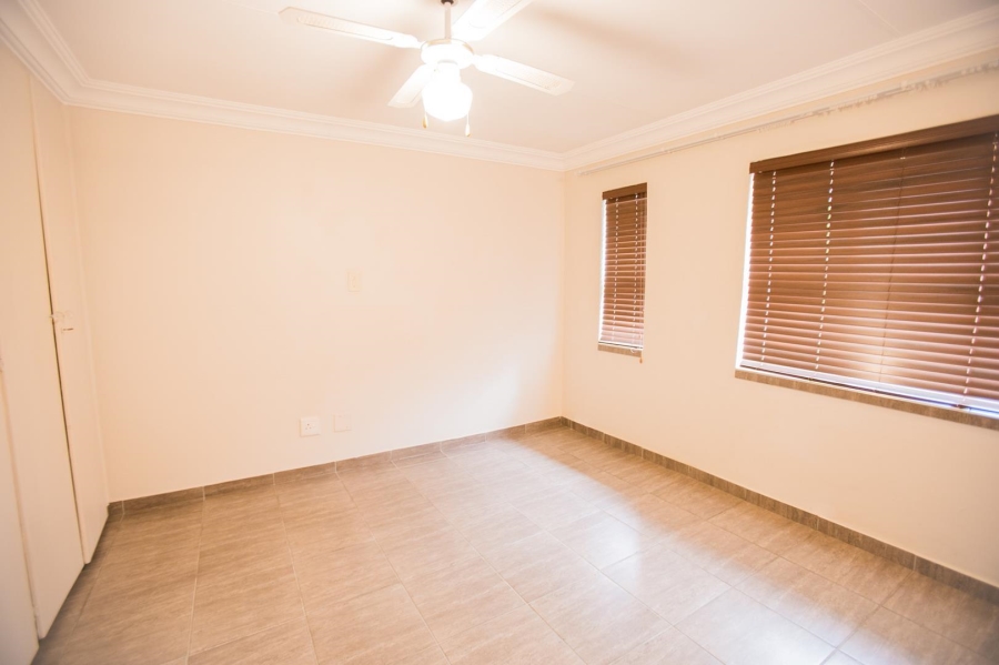 To Let 2 Bedroom Property for Rent in Garsfontein Gauteng