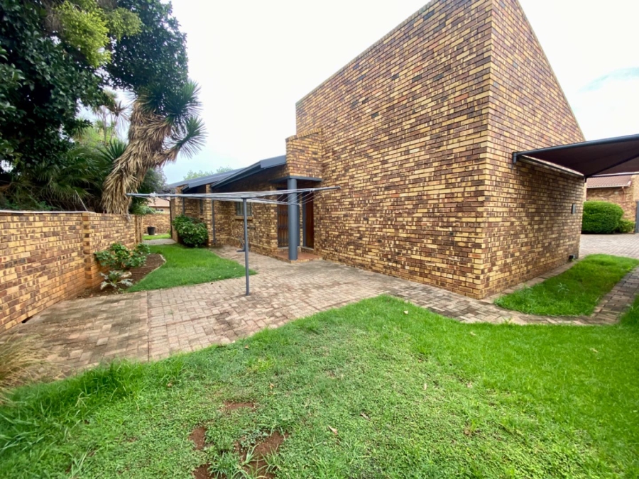 To Let 3 Bedroom Property for Rent in Bartlett Gauteng