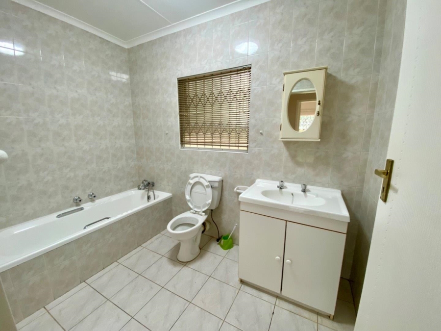 To Let 3 Bedroom Property for Rent in Bartlett Gauteng