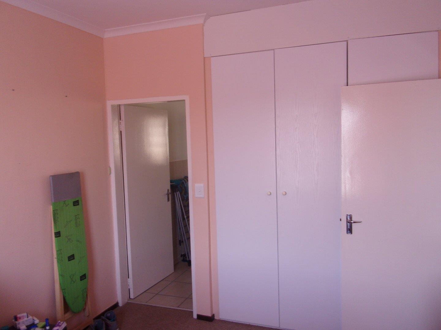 1 Bedroom Property for Sale in Sonnedal AH Gauteng