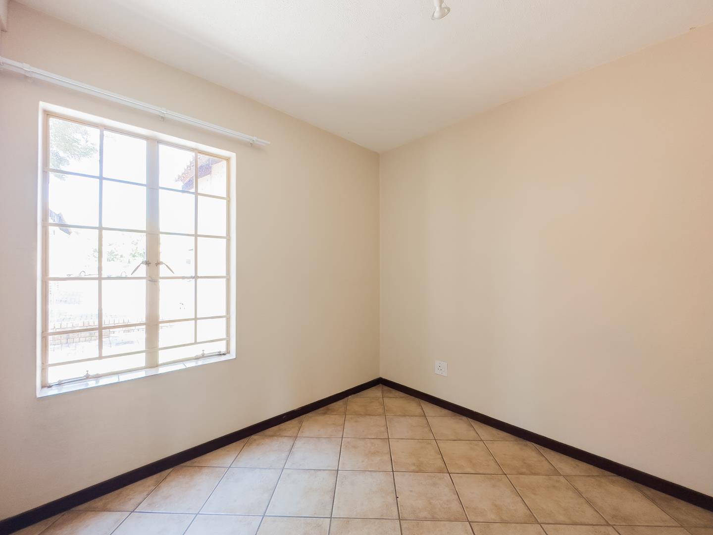 2 Bedroom Property for Sale in Mooikloof Ridge Gauteng