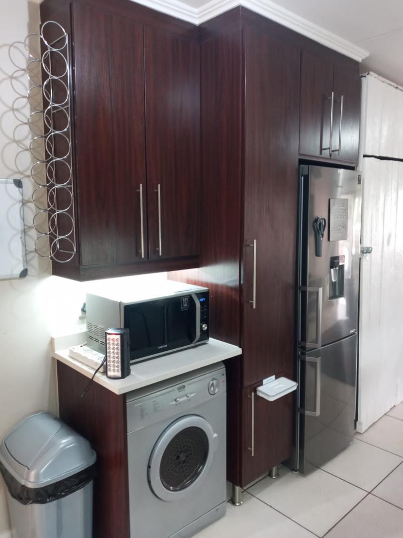 2 Bedroom Property for Sale in Greenstone Hill Gauteng