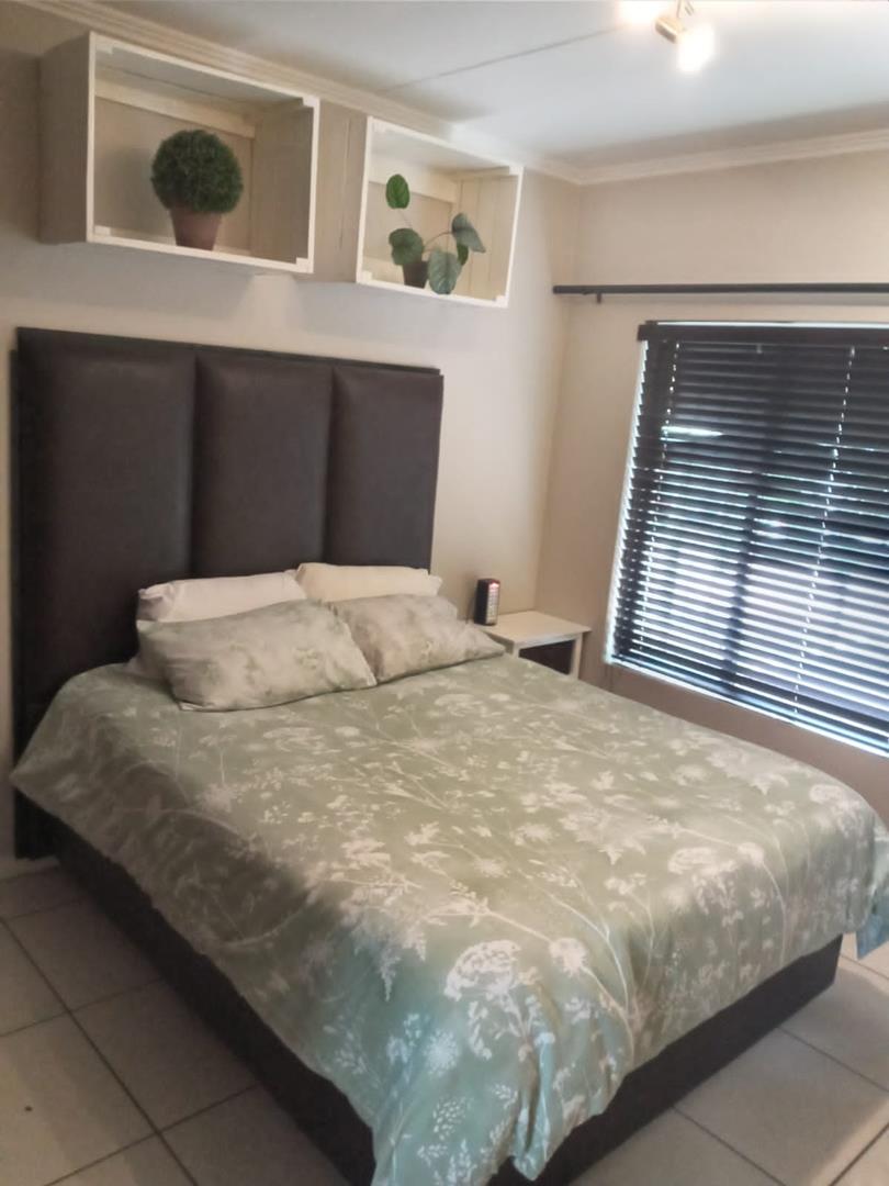 2 Bedroom Property for Sale in Greenstone Hill Gauteng