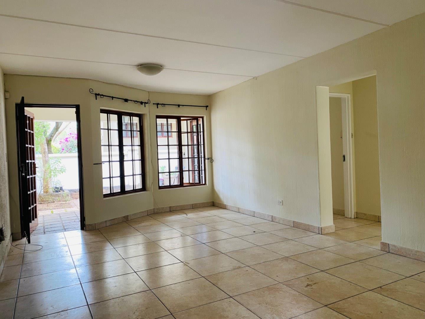 2 Bedroom Property for Sale in Benmore Gardens Gauteng