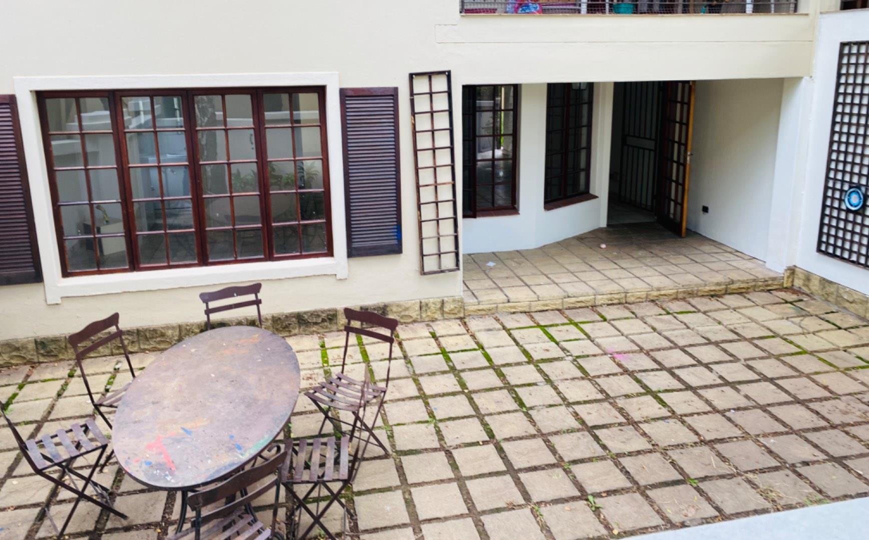 2 Bedroom Property for Sale in Benmore Gardens Gauteng