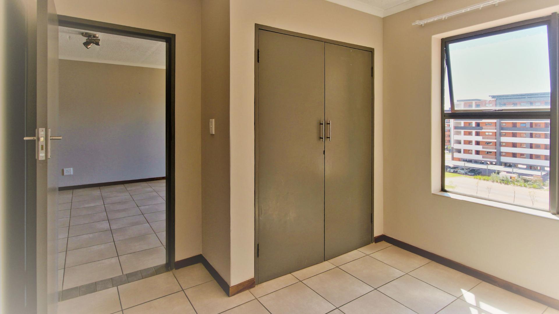 To Let 2 Bedroom Property for Rent in Eco Park Gauteng