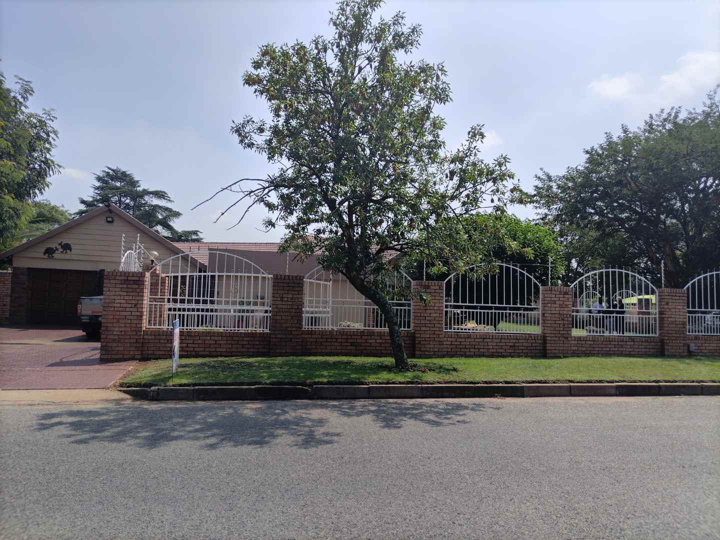 5 Bedroom Property for Sale in Nimrod Park Gauteng
