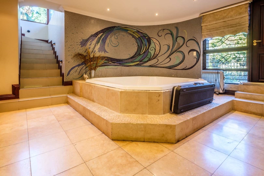 5 Bedroom Property for Sale in Glenvista Gauteng