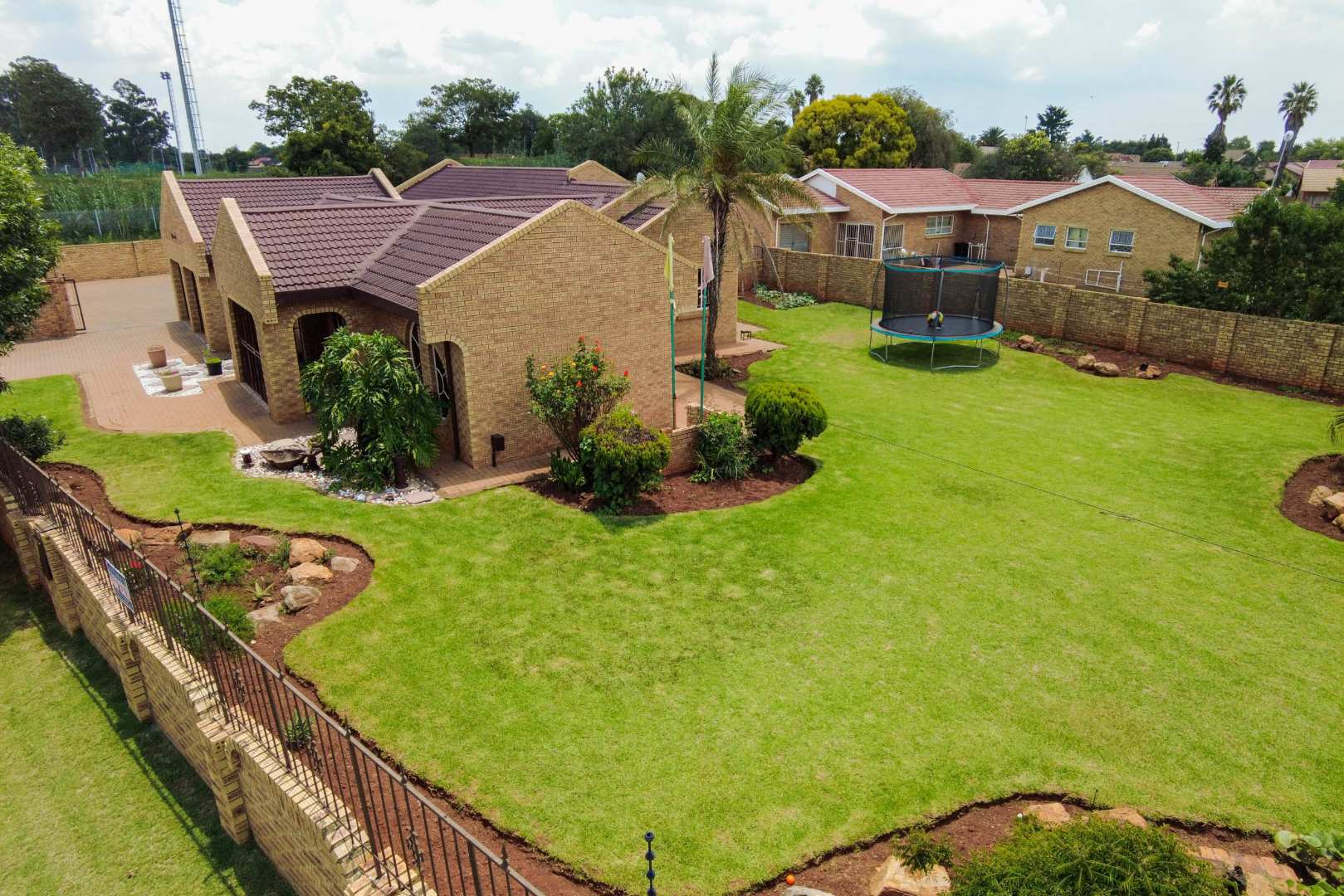 3 Bedroom Property for Sale in Bakerton Gauteng