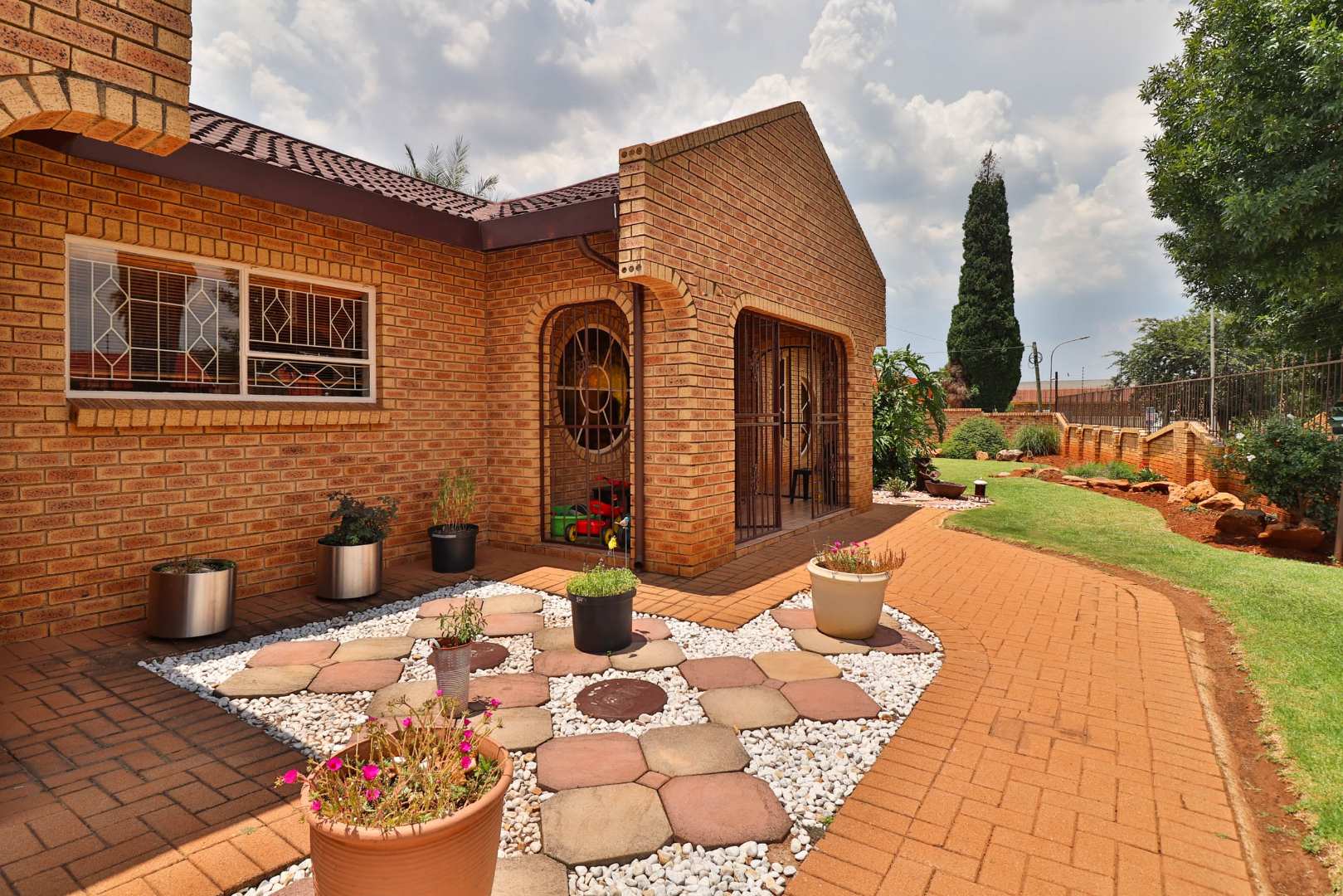 3 Bedroom Property for Sale in Bakerton Gauteng