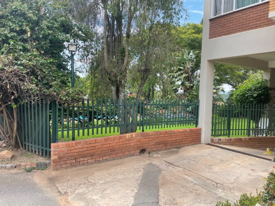 To Let 1 Bedroom Property for Rent in Illovo Gauteng