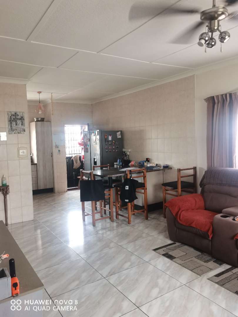 3 Bedroom Property for Sale in Unigray Gauteng