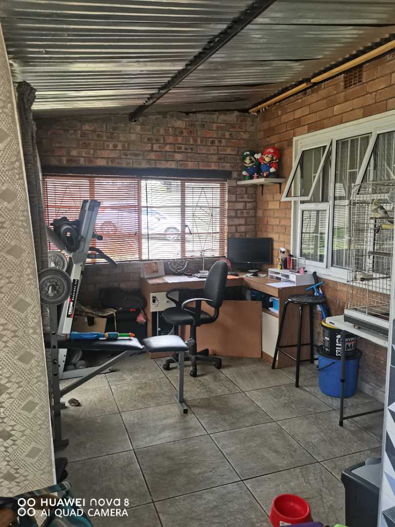 3 Bedroom Property for Sale in Unigray Gauteng