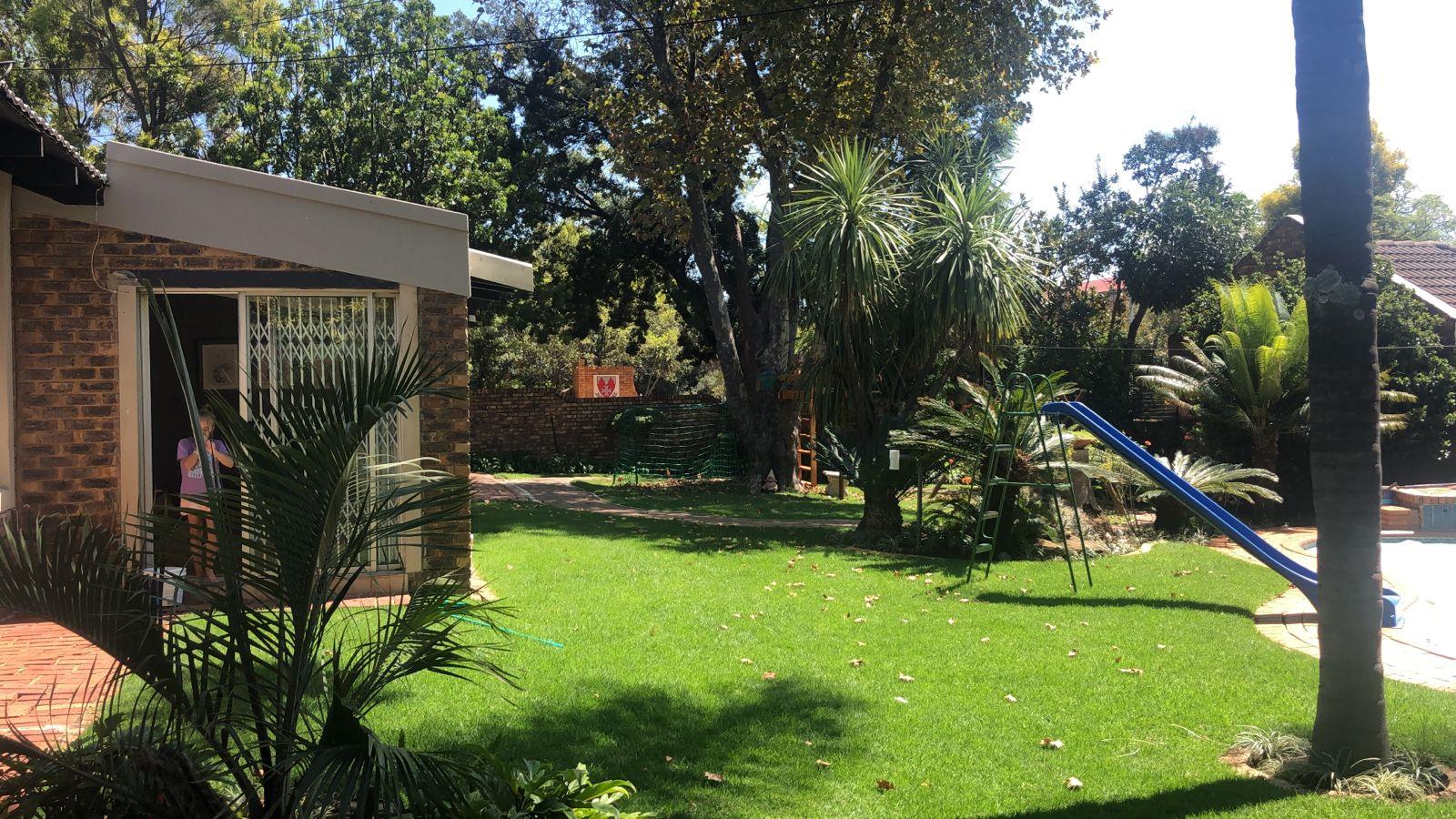 4 Bedroom Property for Sale in Constantia Park Gauteng