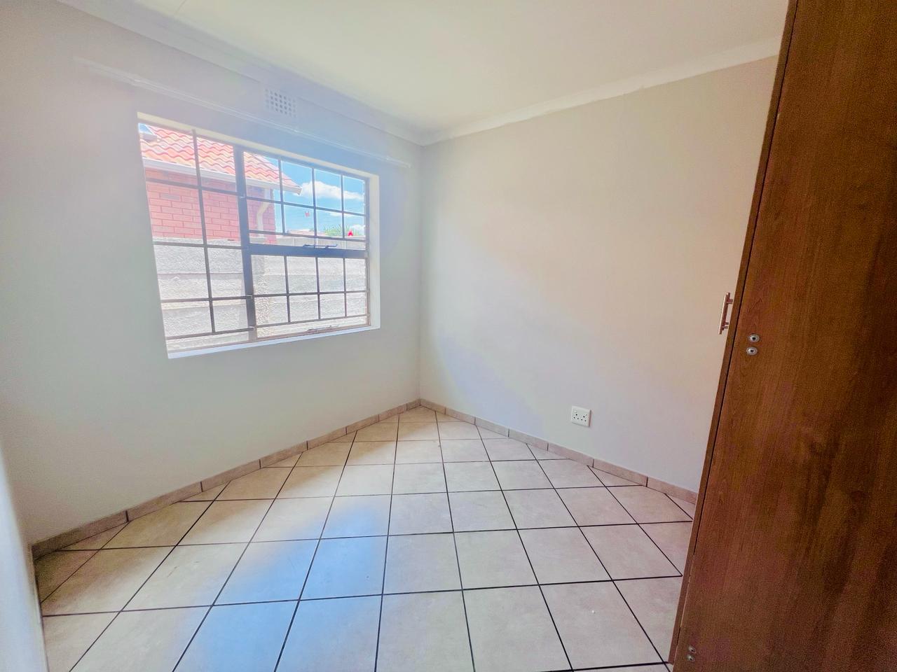 2 Bedroom Property for Sale in Chantelle Gauteng