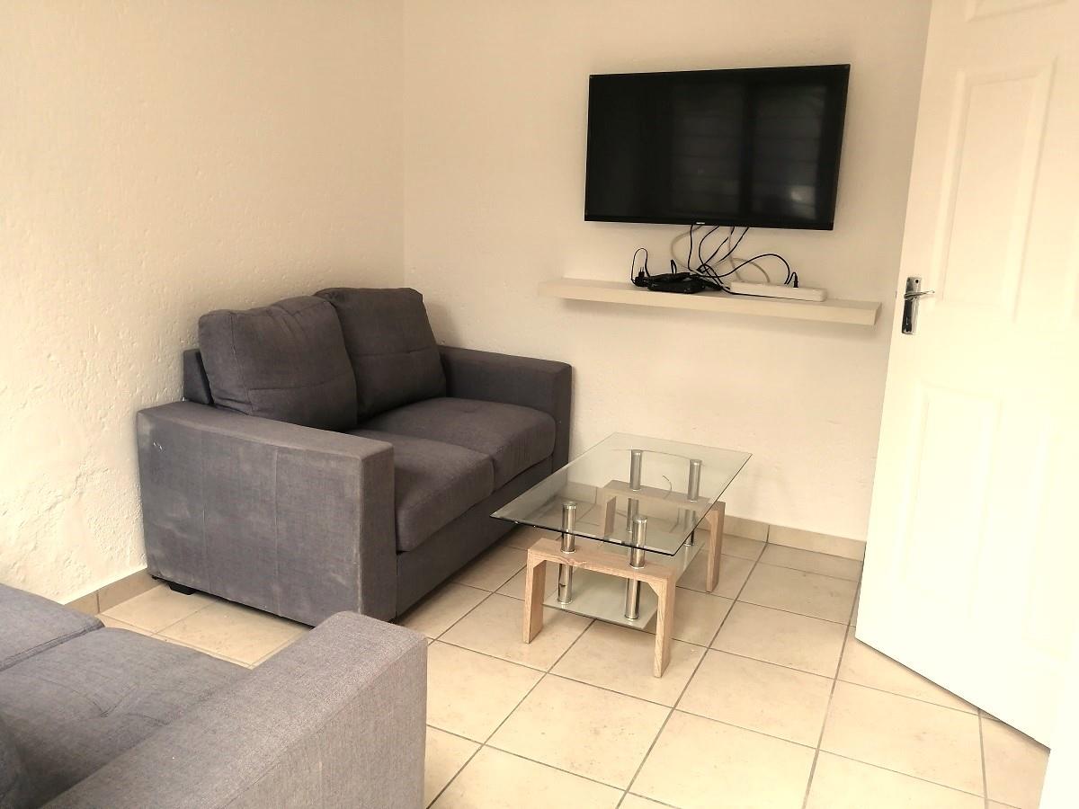 To Let 1 Bedroom Property for Rent in Morningside Manor Gauteng