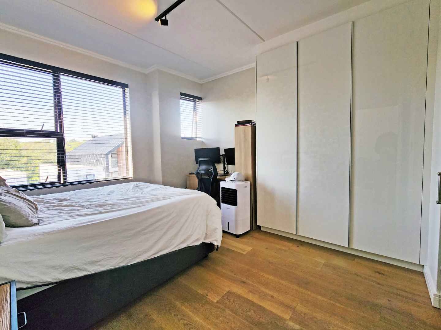 1 Bedroom Property for Sale in Sandringham Gauteng