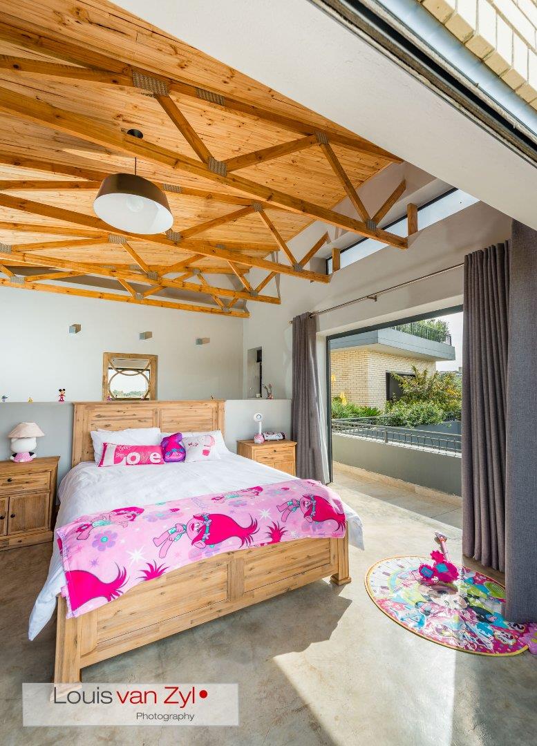4 Bedroom Property for Sale in Ebotse Golf Estate Gauteng