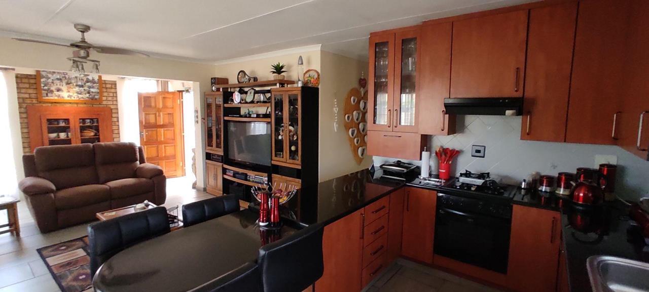 3 Bedroom Property for Sale in Albemarle Gauteng