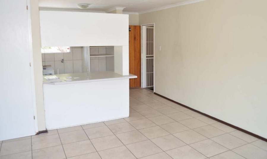 2 Bedroom Property for Sale in Verwoerdpark Gauteng