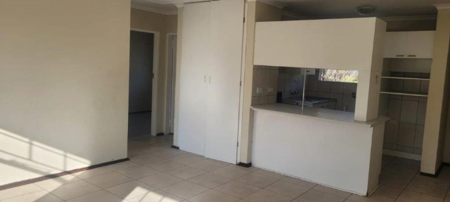 2 Bedroom Property for Sale in Verwoerdpark Gauteng