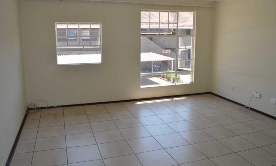 2 Bedroom Property for Sale in Verwoerdpark Gauteng