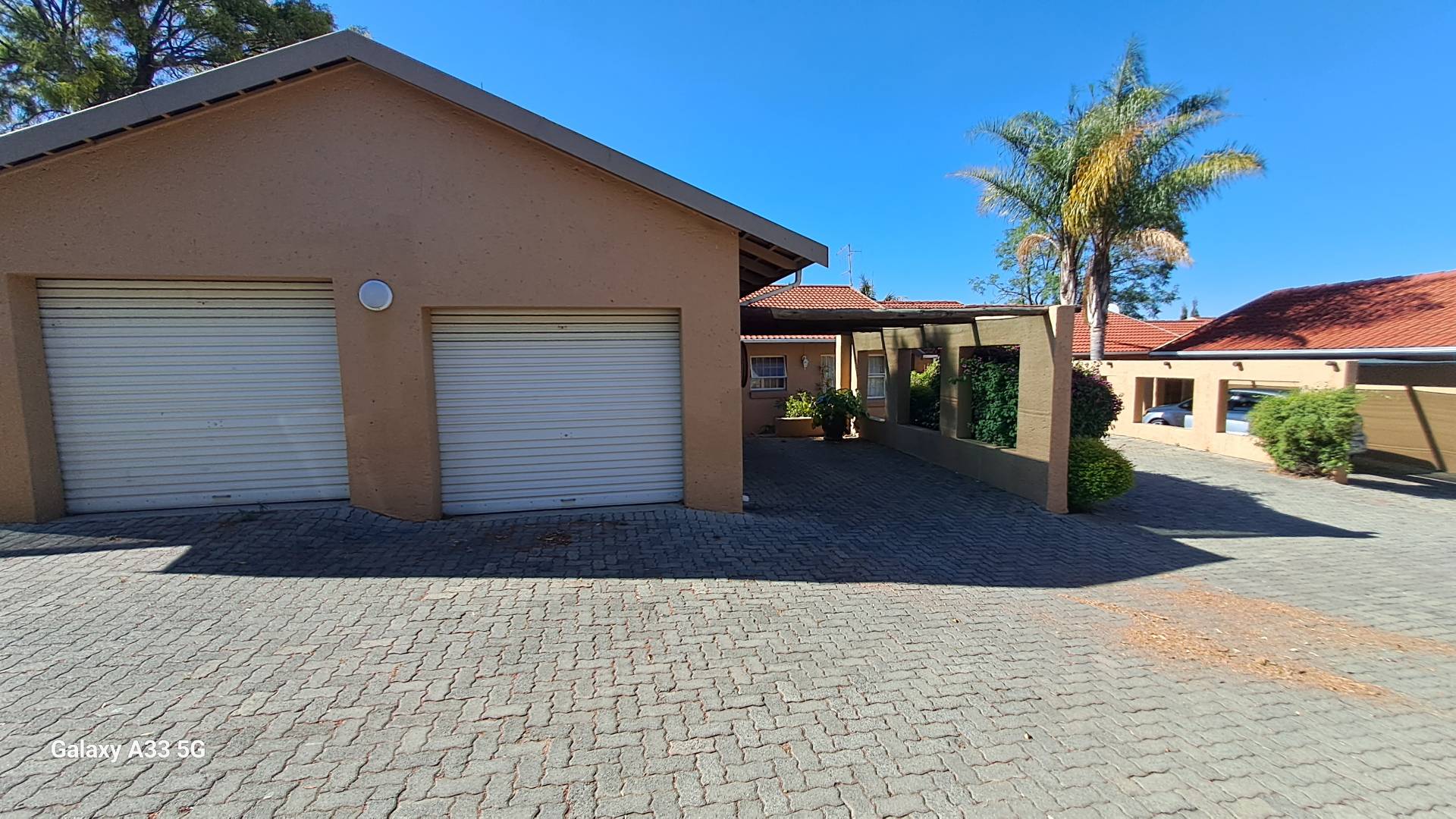 2 Bedroom Property for Sale in Buccleuch Gauteng