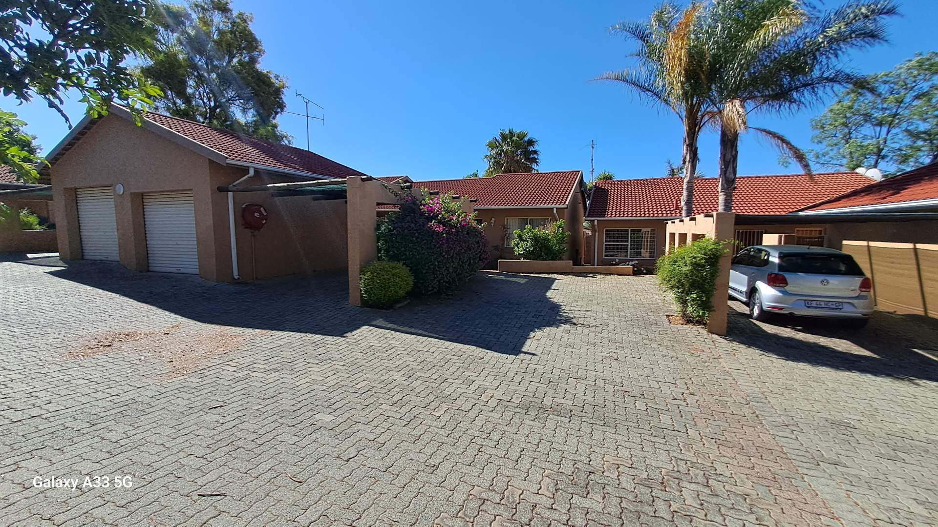 2 Bedroom Property for Sale in Buccleuch Gauteng