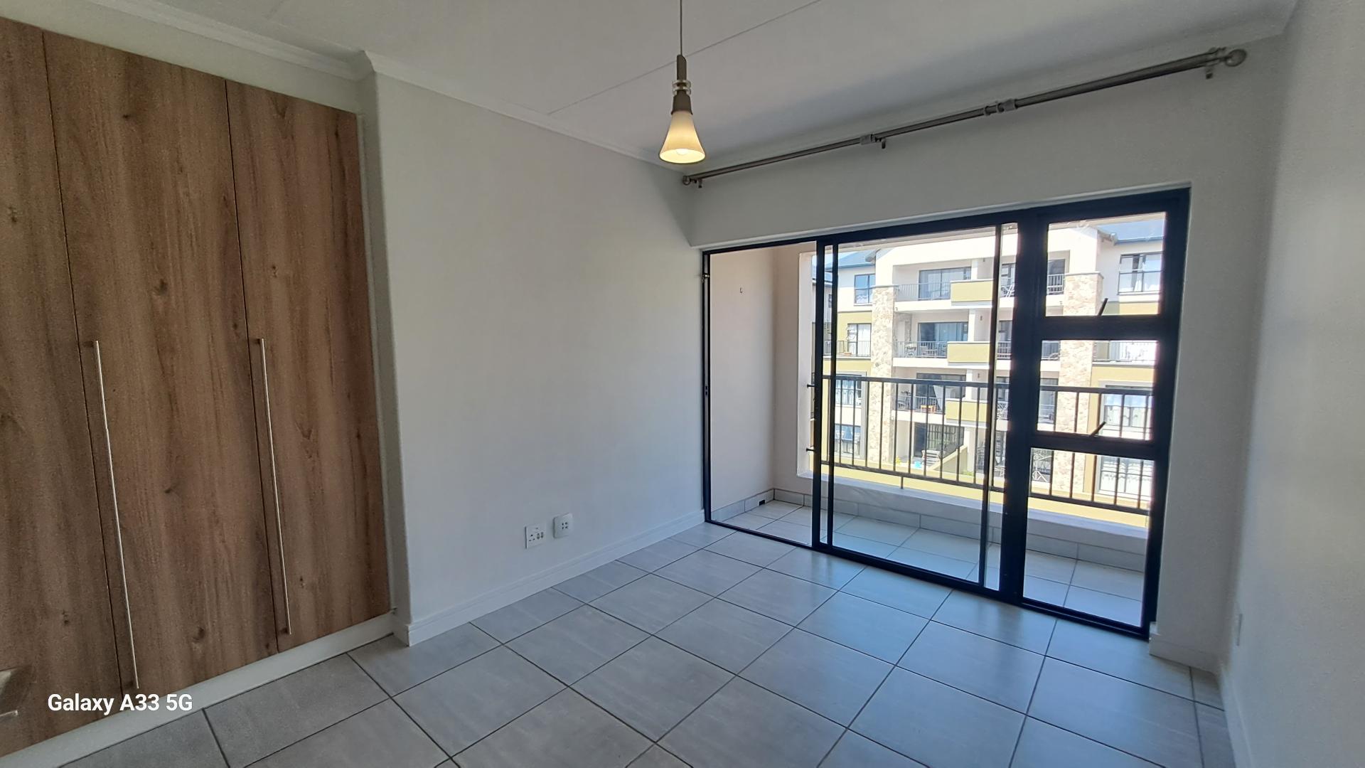 1 Bedroom Property for Sale in Waterfall Gauteng