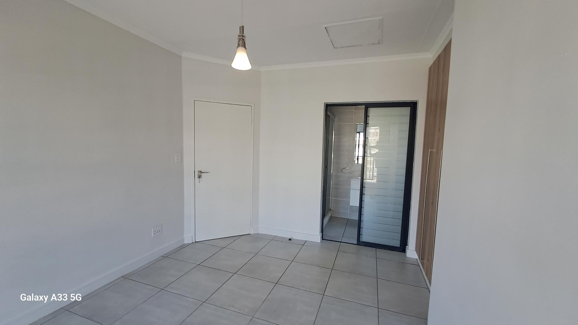 1 Bedroom Property for Sale in Waterfall Gauteng