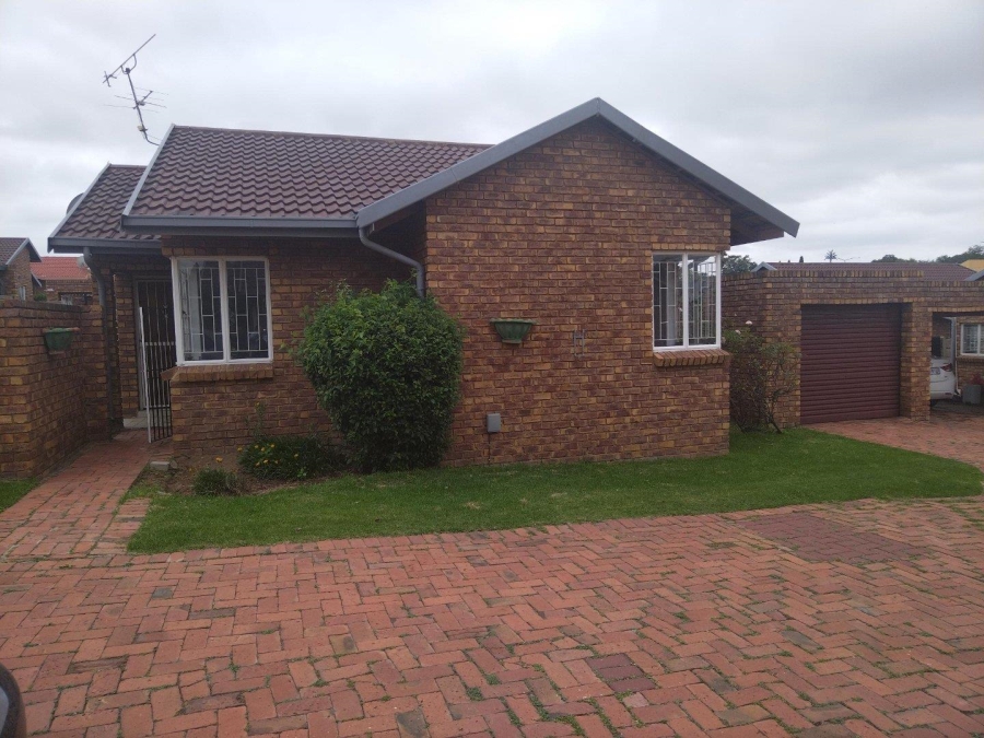 2 Bedroom Property for Sale in Birchleigh North Gauteng