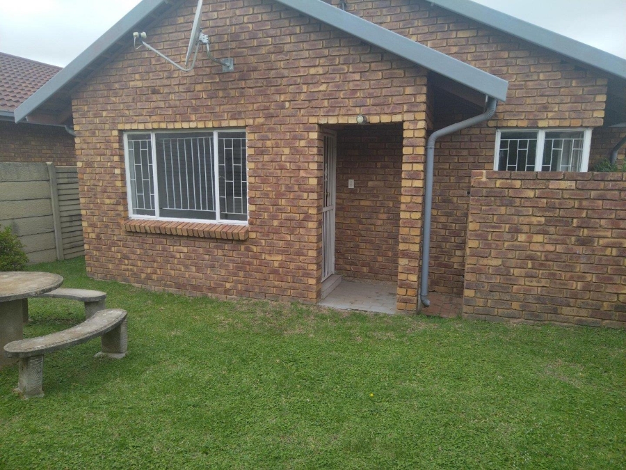 2 Bedroom Property for Sale in Birchleigh North Gauteng