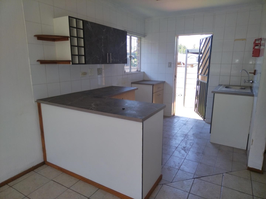 2 Bedroom Property for Sale in Birchleigh North Gauteng