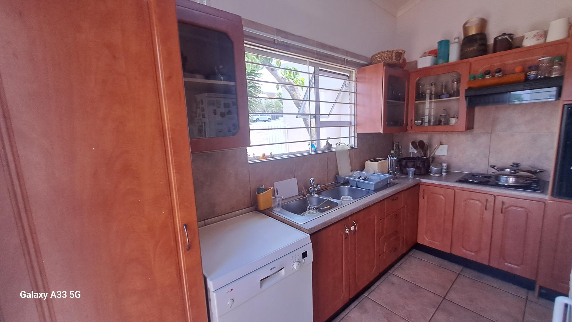 2 Bedroom Property for Sale in Buccleuch Gauteng