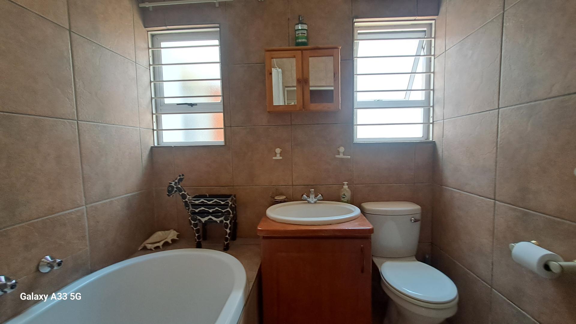 2 Bedroom Property for Sale in Buccleuch Gauteng