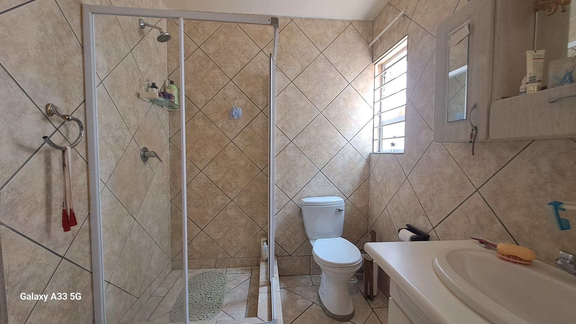 2 Bedroom Property for Sale in Buccleuch Gauteng