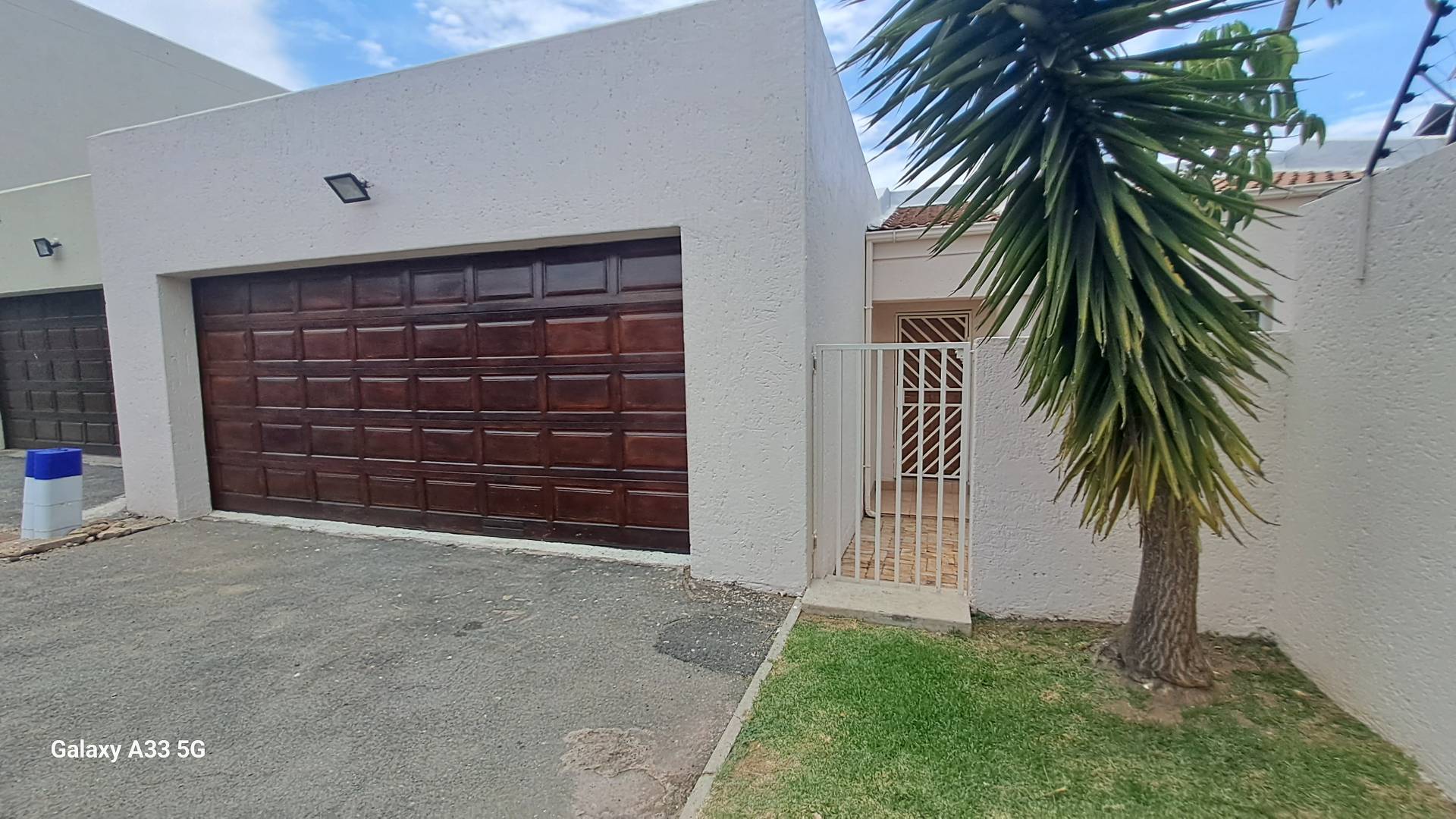 2 Bedroom Property for Sale in Buccleuch Gauteng