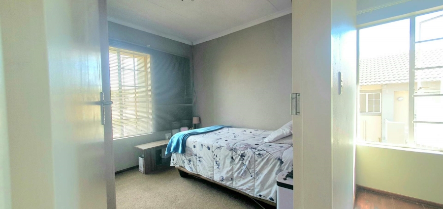 3 Bedroom Property for Sale in Ruimsig Country Estate Gauteng