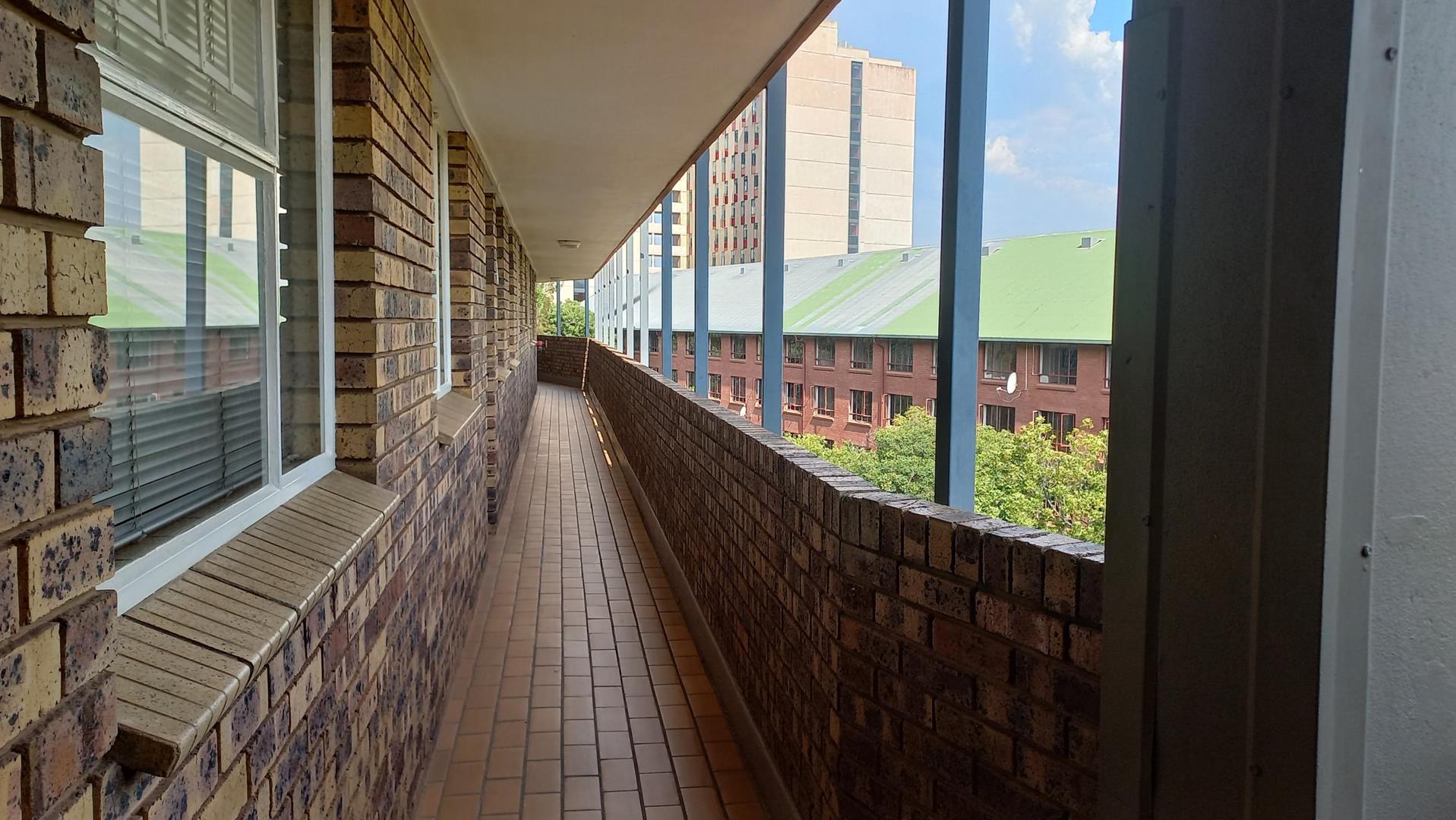 1 Bedroom Property for Sale in Hatfield Gauteng