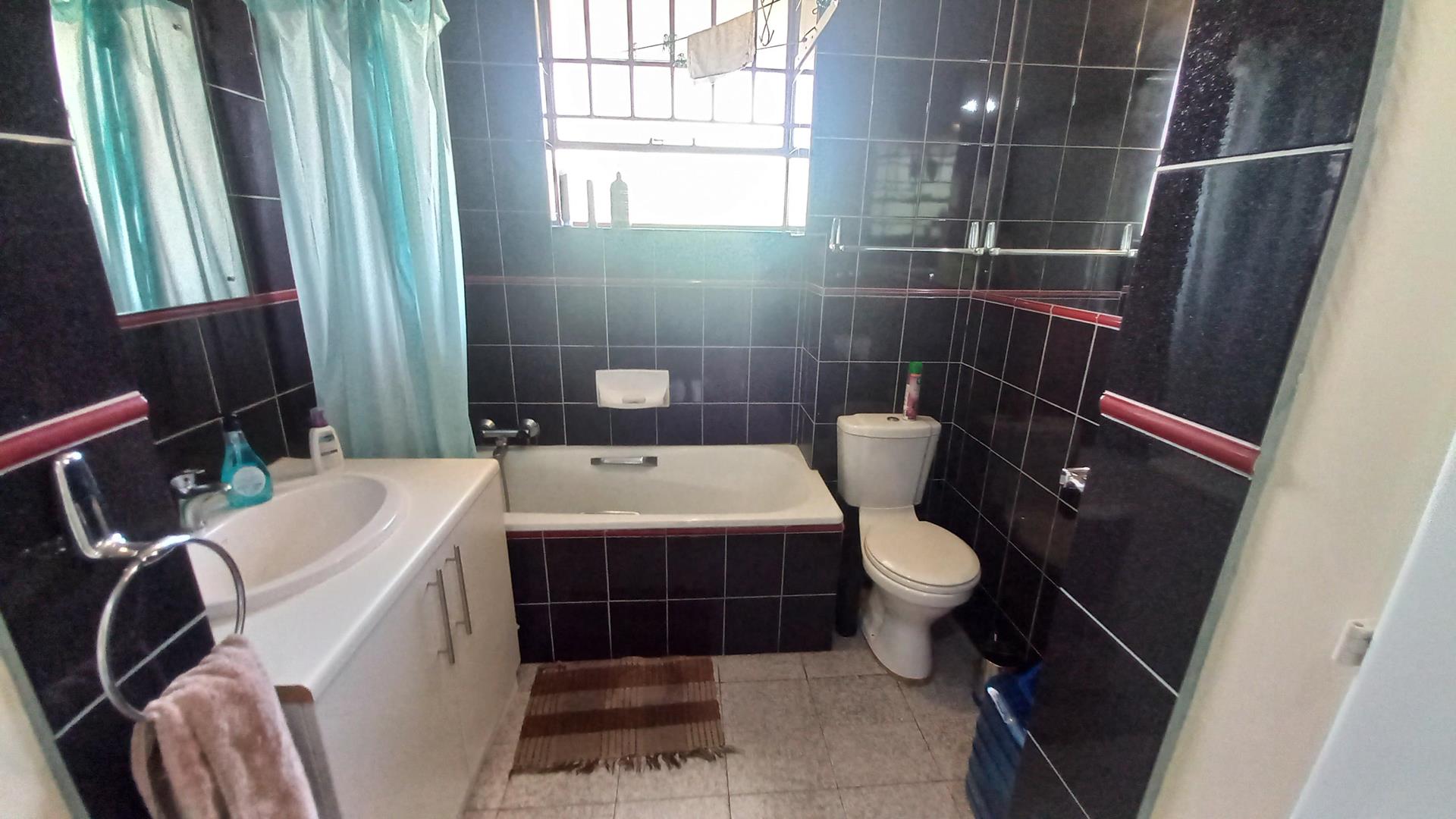 1 Bedroom Property for Sale in Hatfield Gauteng