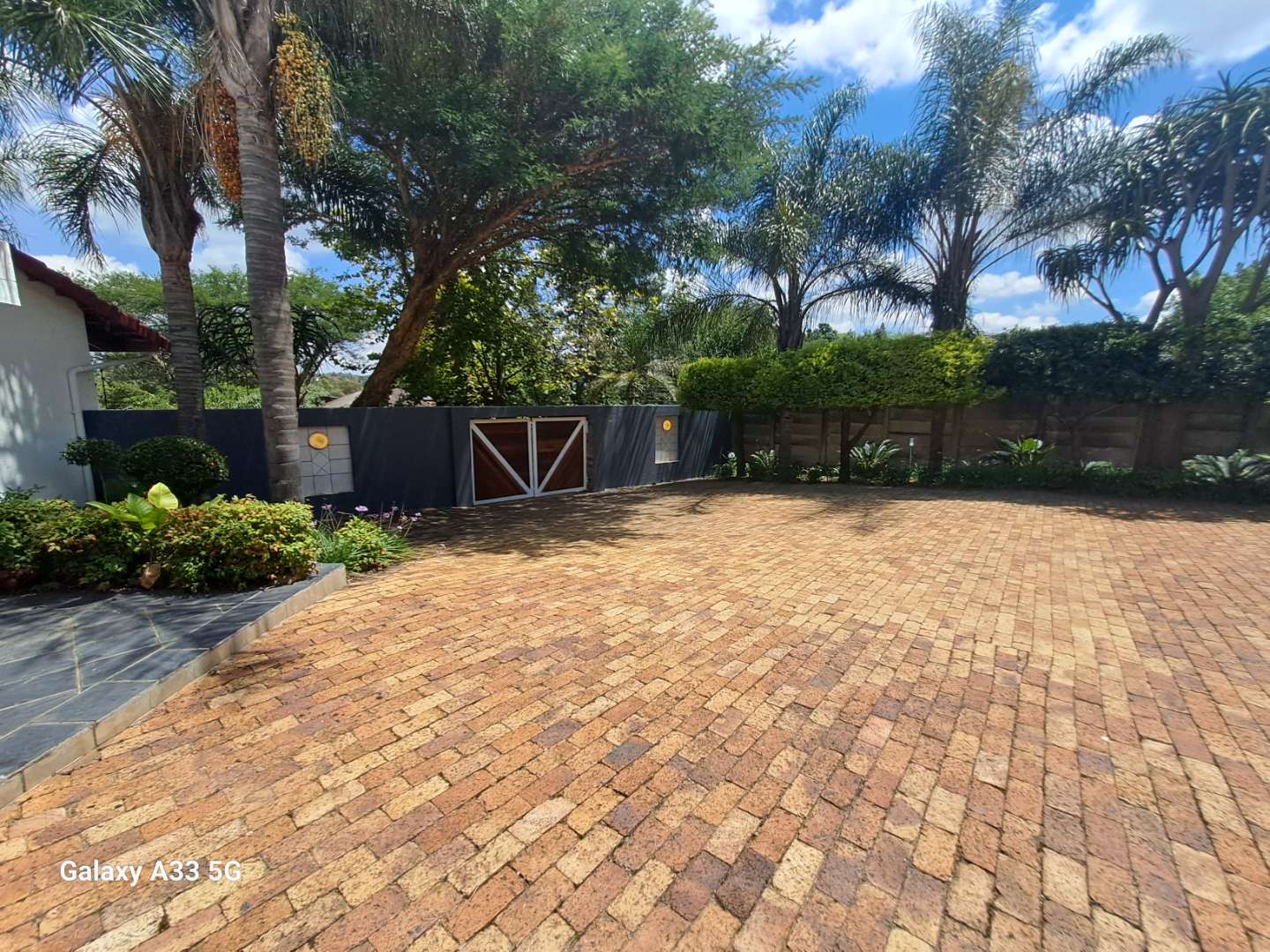 4 Bedroom Property for Sale in Buccleuch Gauteng